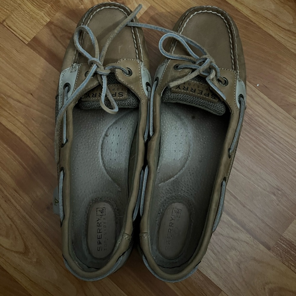 Sperry boat shoes